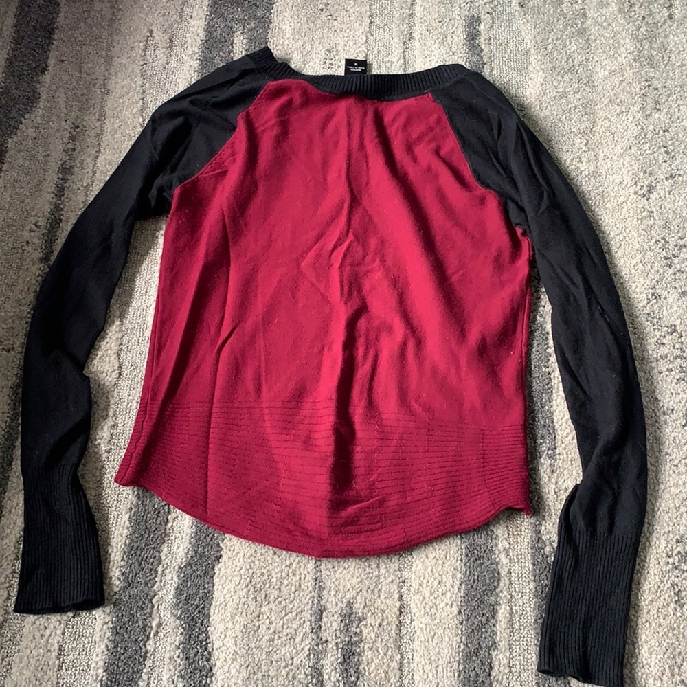 Colorblock Sweater - Picture 4 of 4